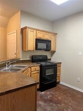 122 Sunburst Ct in Weatherford, TX - Building Photo - Building Photo