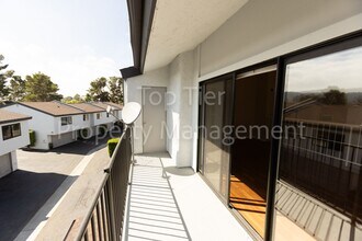 7321 Alicante Rd Apt C in Carlsbad, CA - Building Photo - Building Photo