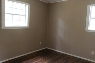 1123 W Waddell Ave in Albany, GA - Building Photo - Building Photo