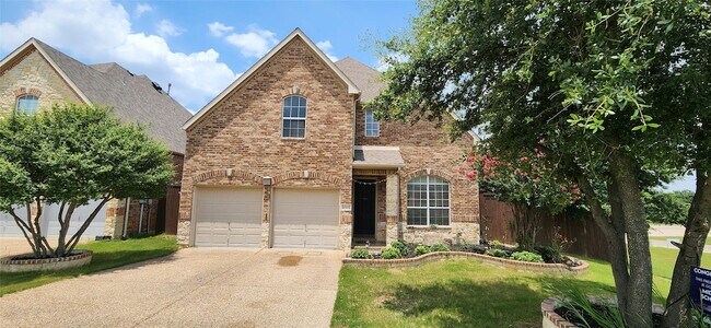 property at 1001 Llano Trce