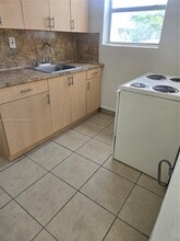 1900 NW 31st St in Miami, FL - Building Photo - Building Photo