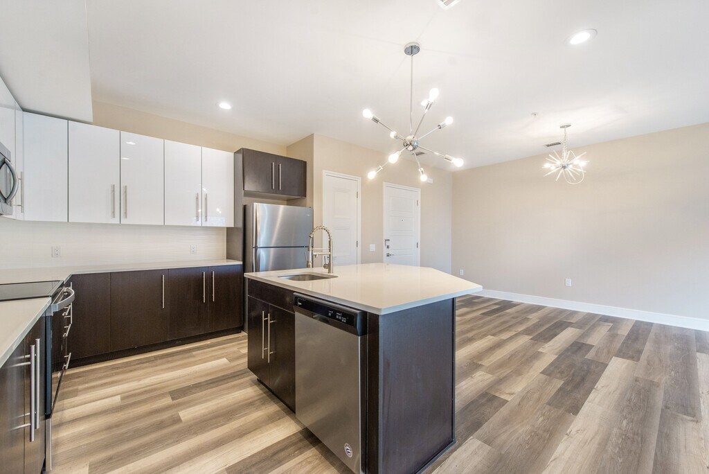 Sunset Ridge at Totowa Apartments in Totowa, NJ