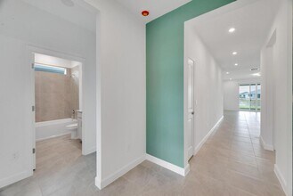 14451 Woodford Way in St Lucie West, FL - Building Photo - Building Photo