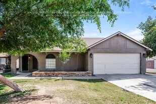 7441 W Krall St in Glendale, AZ - Building Photo