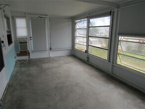 721 Roma Rd in Venice, FL - Building Photo - Building Photo