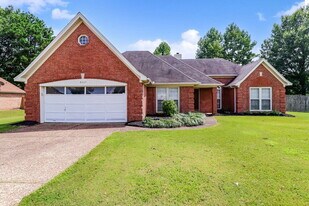 8607 Bazemore Rd in Cordova, TN - Building Photo