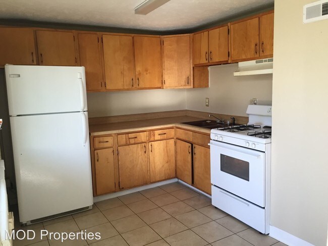 3950 Turnpike Dr in Westminster, CO - Building Photo - Building Photo