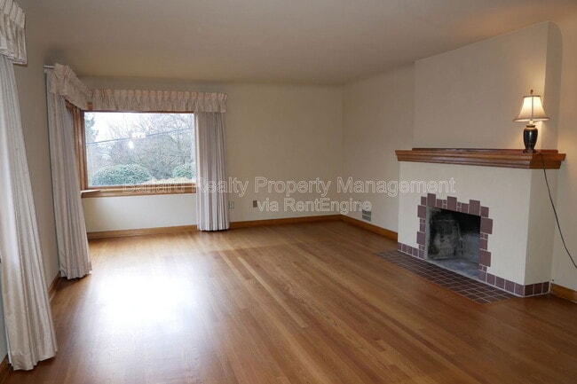 1403 2nd Ave N in Seattle, WA - Building Photo - Building Photo