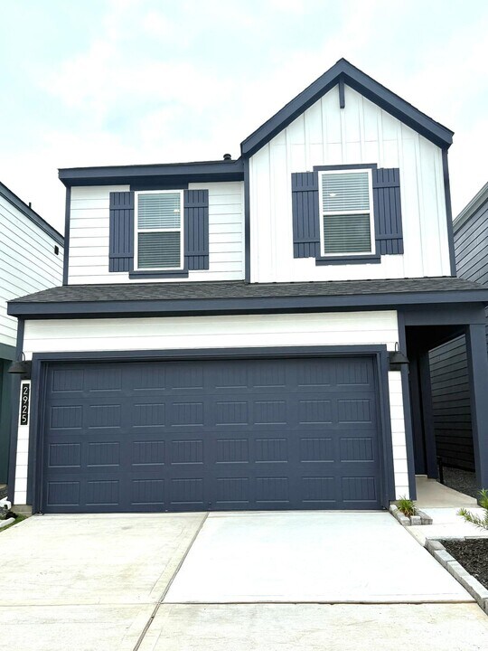 2925 Amherst Meadow Ln in Houston, TX - Foto de edificio
