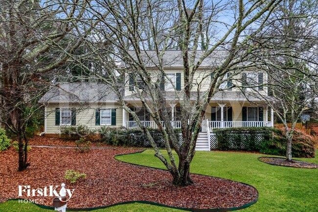 property at 2880 Creekwood Dr SW