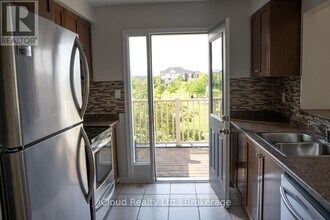637 Speyer Cir in Milton, ON - Building Photo - Building Photo