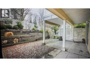 3316 Flagstaff Pl in Vancouver, BC - Building Photo - Building Photo