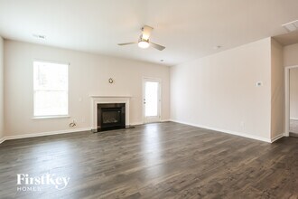 574 Hillpark Ln in Greer, SC - Building Photo - Building Photo