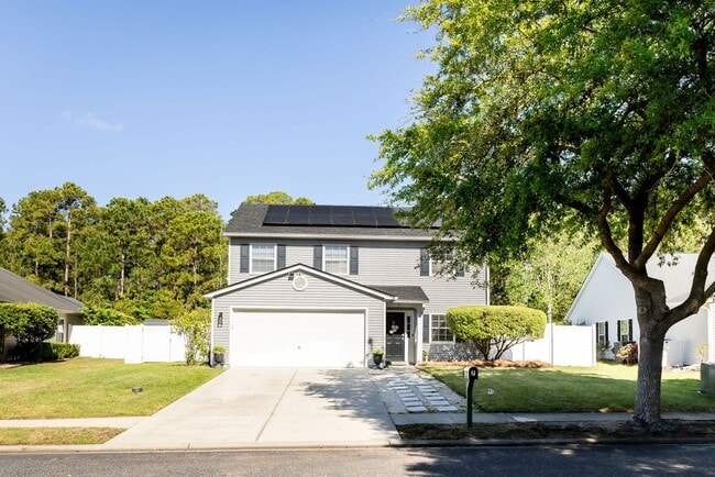 property at 7 Lakeside Dr
