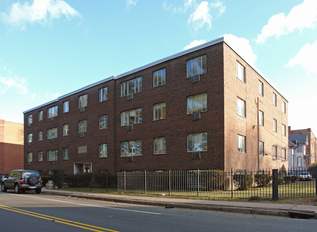 1580 Broad St in Hartford, CT - Building Photo - Building Photo