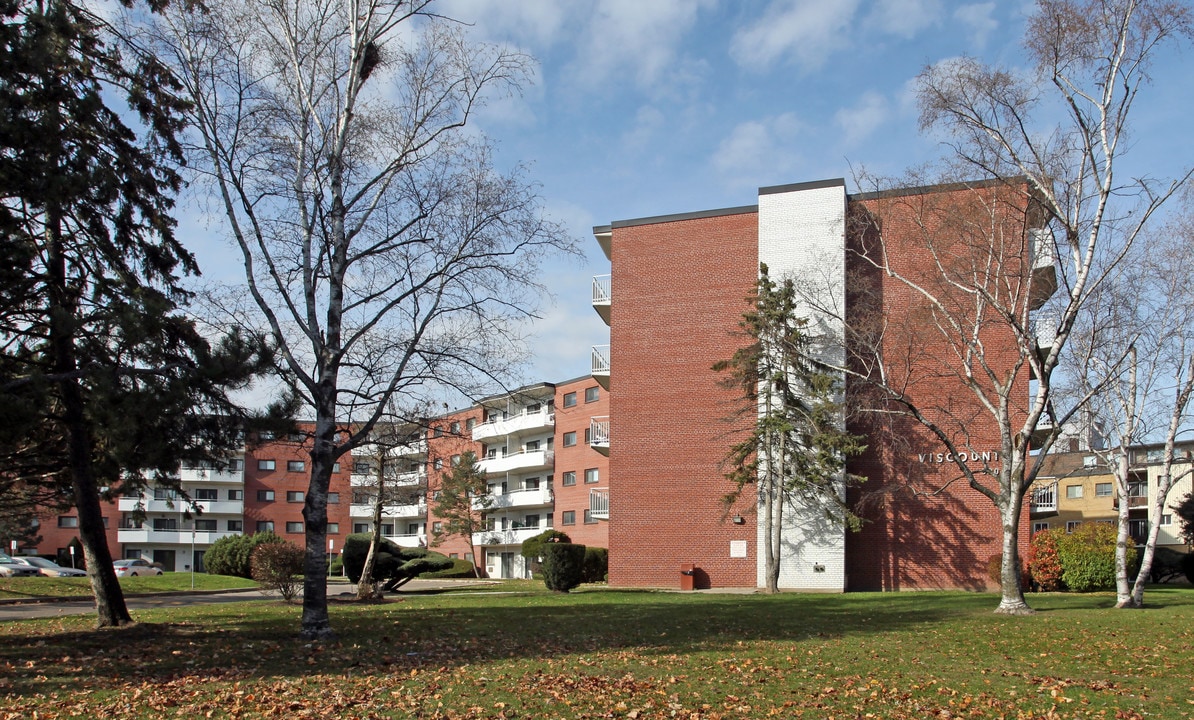 The Viscount & Cavalier Apartments in Oshawa, ON - Building Photo