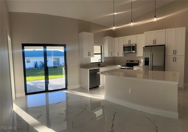 property at 1578 Gretchen Ave S