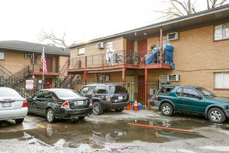 Hershe Apartments in Houston, TX - Building Photo - Building Photo