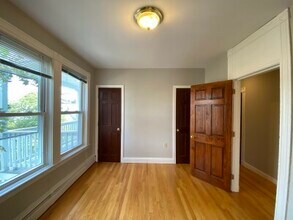 350 Allston St, Unit #3 in Cambridge, MA - Building Photo - Building Photo