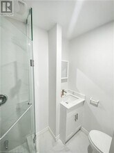 27 Youngman Dr in Guelph, ON - Building Photo - Building Photo