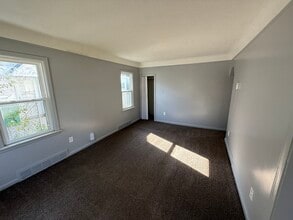 17646 Toepfer Dr in Eastpointe, MI - Building Photo - Building Photo