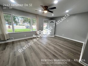 2442 Antwerp Dr SE in Atlanta, GA - Building Photo - Building Photo