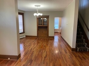 916 Laurel Ave, Unit 916 Laurel Avenue in St. Paul, MN - Building Photo - Building Photo