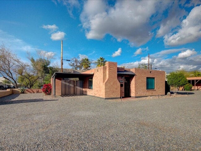 1628 N Forgeus Ave in Tucson, AZ - Building Photo - Building Photo
