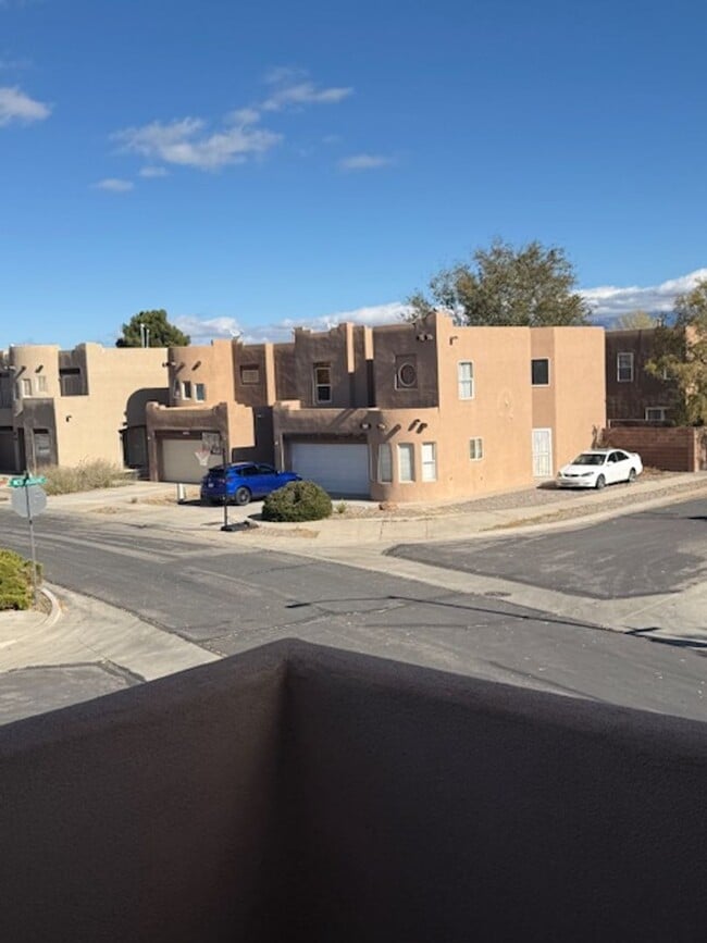 property at 6500 Mesa Alegre Ave NW