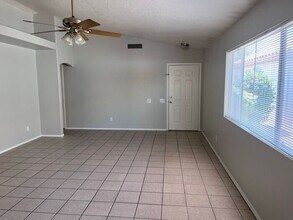 16049 S 40th Way in Phoenix, AZ - Building Photo - Building Photo