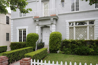 149 S Bedford Dr in Beverly Hills, CA - Building Photo - Building Photo