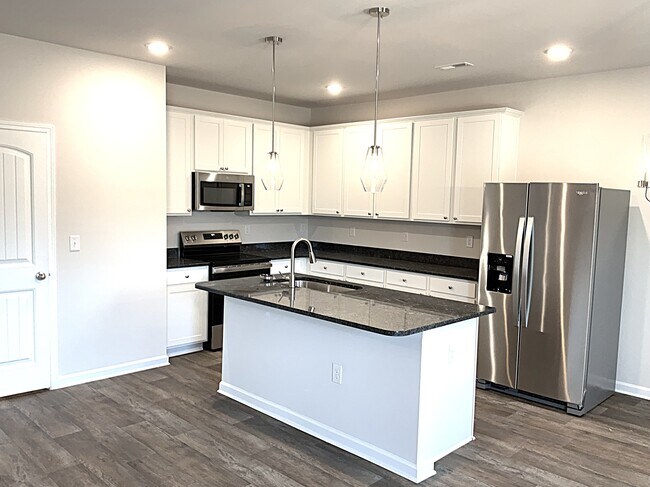 3184 Emberly Dr in Roebuck, SC - Building Photo - Building Photo