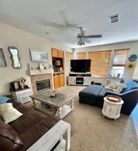 1424 Enchante Way in Oceanside, CA - Building Photo - Building Photo