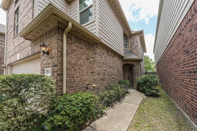 17122 Amarose Dr in Houston, TX - Building Photo - Building Photo