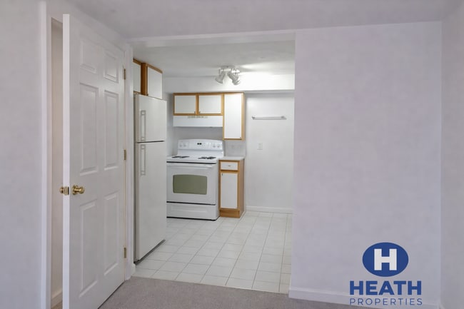 24 St Cyprians Pl, Unit 1R in Boston, MA - Building Photo - Building Photo