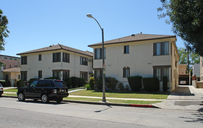 829-833 S Le Doux Rd in Los Angeles, CA - Building Photo - Building Photo