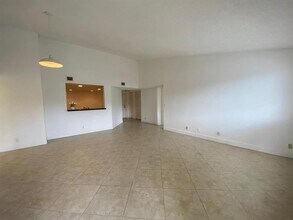 9777 Westview Dr, Unit 1120 in Coral Springs, FL - Building Photo - Building Photo