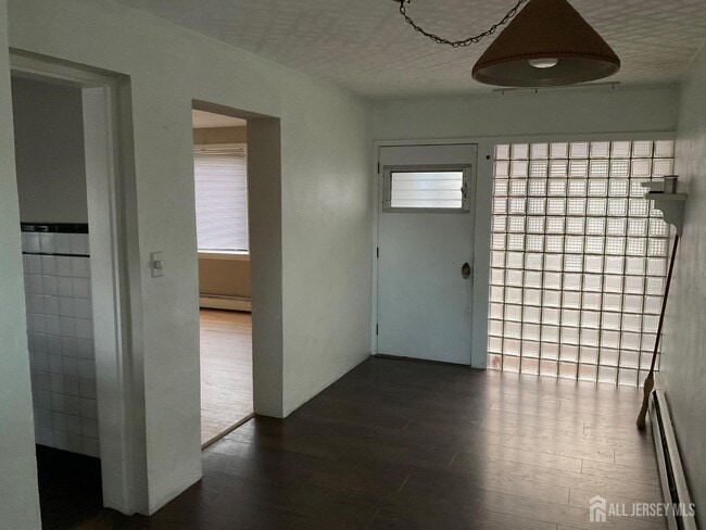 60 Kensington Ave in Old Bridge, NJ - Building Photo - Building Photo