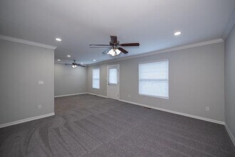 Fairfield Connetquot in East Islip, NY - Foto de edificio - Building Photo