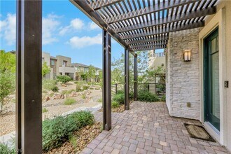 11696 Redwood Mountain Ave in Las Vegas, NV - Building Photo - Building Photo