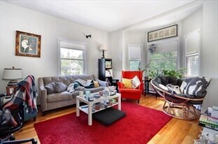 166 Raymond St, Unit 166L in Cambridge, MA - Building Photo