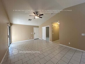 16002 W Latham St in Goodyear, AZ - Building Photo - Building Photo