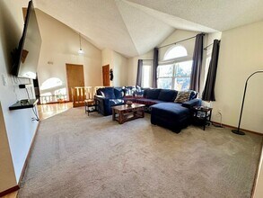 19907 E Crestline Pl in Centennial, CO - Building Photo - Building Photo