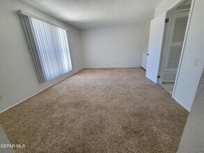 336 Villa Canto St in El Paso, TX - Building Photo - Building Photo