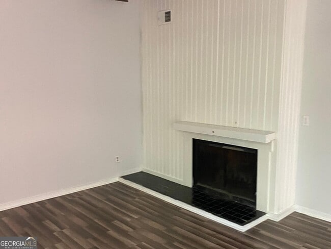 property at 5814 Par Four Ct