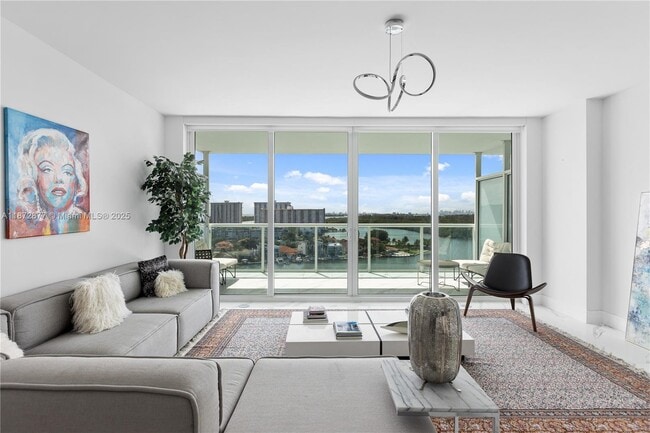 400 Sunny Isles Blvd, Unit 1205 in Sunny Isles Beach, FL - Foto de edificio - Building Photo