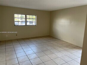 2244 Madison St in Hollywood, FL - Building Photo - Building Photo