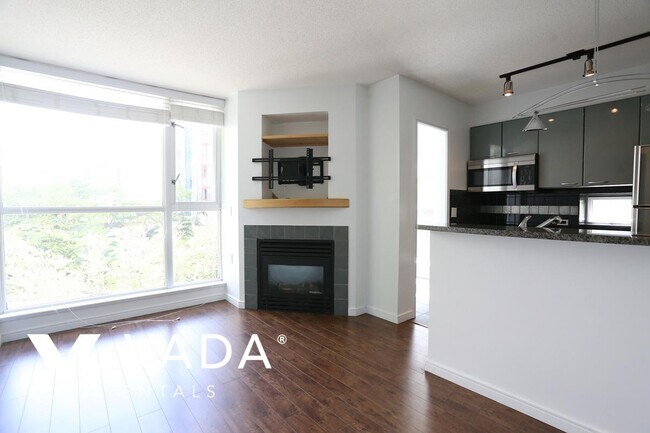 1068 Hornby St in Vancouver, BC - Building Photo - Building Photo