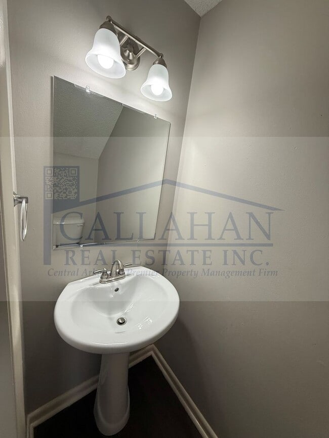 4815 Hickory Ave in North Little Rock, AR - Building Photo - Building Photo