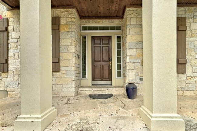 1111 E Riverside Dr in Austin, TX - Building Photo - Building Photo